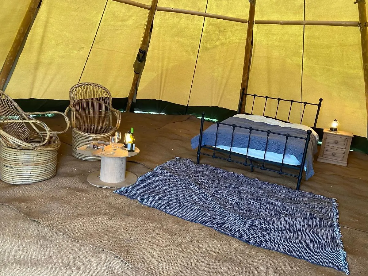 Hotel Devon Tipi Camp And Glamp Stoke Canon